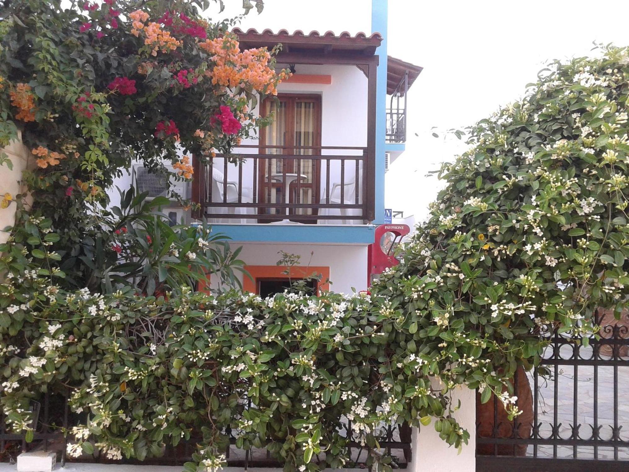 Creta Mar-Gio Aparthotel Mália Kültér fotó